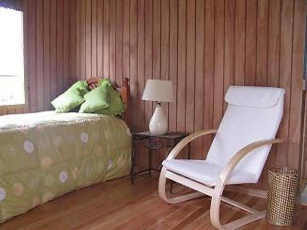 Hostal Y Cabanas Ainil Пунта-Аренас Екстер'єр фото