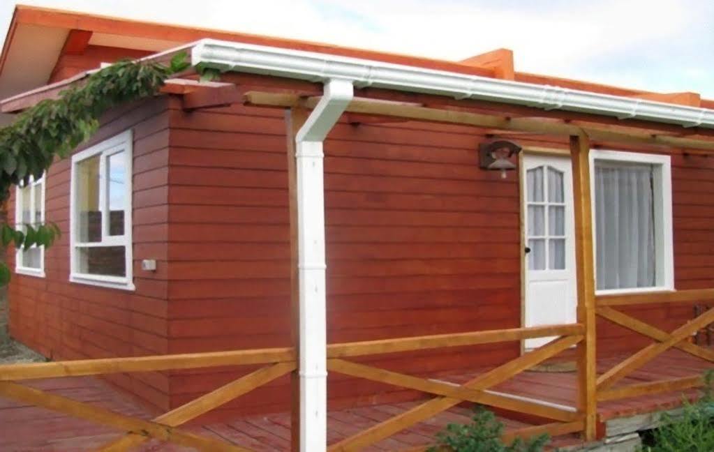 Hostal Y Cabanas Ainil Пунта-Аренас Екстер'єр фото