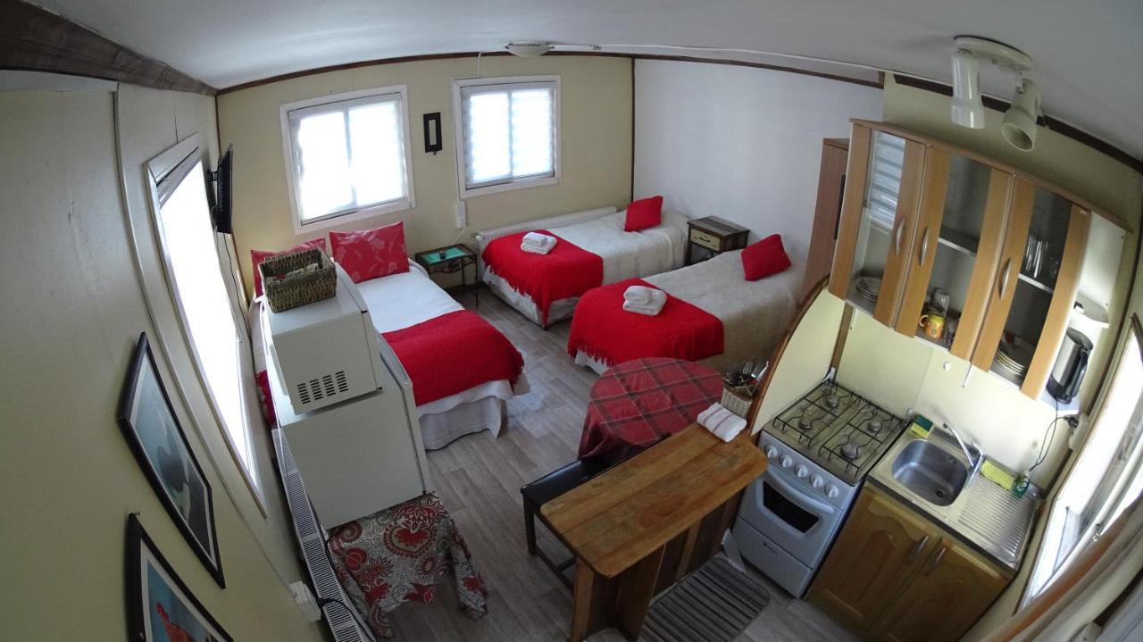 Hostal Y Cabanas Ainil Пунта-Аренас Екстер'єр фото